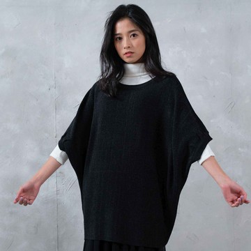 O-LIWAY  台灣製 MIT細針圓領袖口打折寬版針織上衣