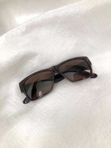 【日本直送，品牌二手包裝】GIANNI VERSACE 詹尼范思哲美杜莎太陽眼鏡黑復古 tu4pv7