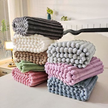 2025新款加厚寬大抽條剪花仿兔毛絨牛奶絨法蘭絨毛毯蓋毯空調毯