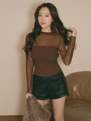 若隱若現的溫柔；透膚拼接BraTop長袖上衣 兩色