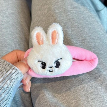 隱藏爆款✨高 CP 值 straykidsskzoo可愛掰掰夾髮夾劉海夾碎髮夾大號夾子髮卡 情侶禮物 交換禮物
