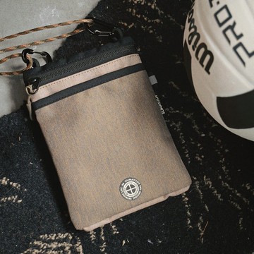 輕量露營風 便攜護照側背包 手機收納 斜挎包 淺軍綠