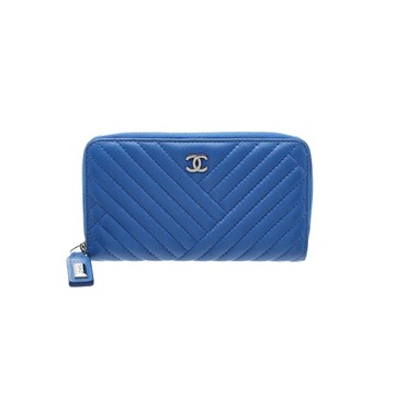 CHANEL 經典羊皮材質山形紋絎縫長款拉鍊皮夾錢包