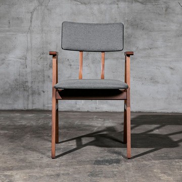 【obis】Benjy 本杰餐椅