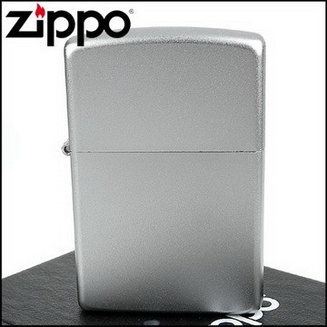 Zippo 美系~Satin Chrome緞面鍍鉻~銀色霧面打火機