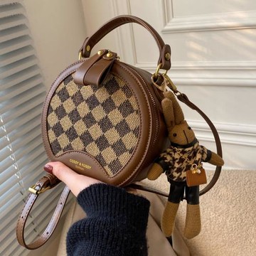 今年流行高級質感小眾單肩小包包女士2025新款潮小圓包時尚斜挎包