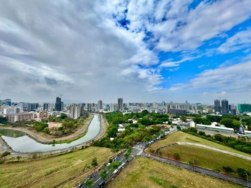 ★華雄音樂河★無敵景觀~高樓明亮2房平車｜高雄市橋頭區新南三街