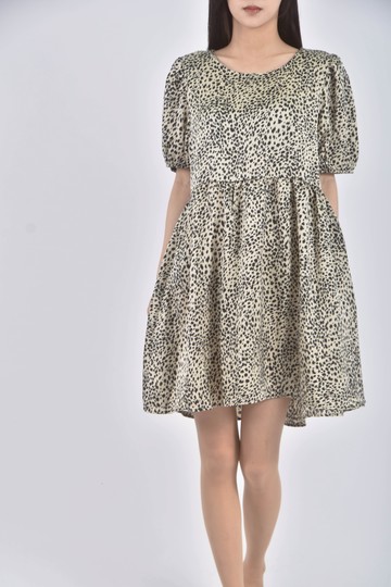 (S) evelyn質感緞面豹紋黑色洋裝