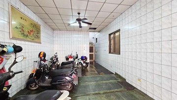 營口路重劃區旁大透天｜高雄市小港區營口路