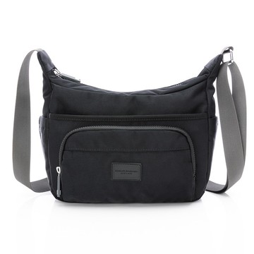 【金安德森】輕甜旅程 船型拉鍊斜側包-黑色