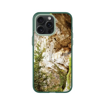 iPhone 15 Pro Max Clear 憂墨綠 - LOOK！多看我一眼 LOOK! Nature Seeks Attention - 歐羅巴山