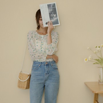 【Our Studio】清新甜美小黃花透肌上衣