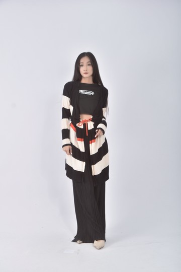 加購優惠(M) lative collection條紋黑色罩衫