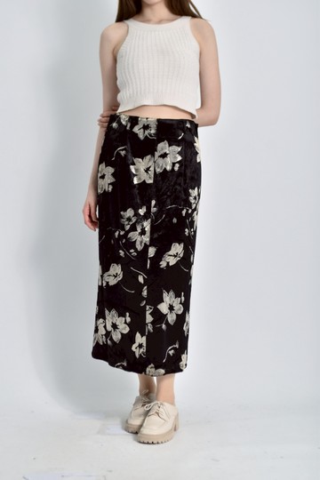 (XL) 艾瑪質感花卉黑色長裙