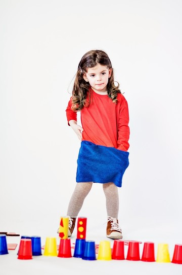 西班牙紅藍撞色洋裝