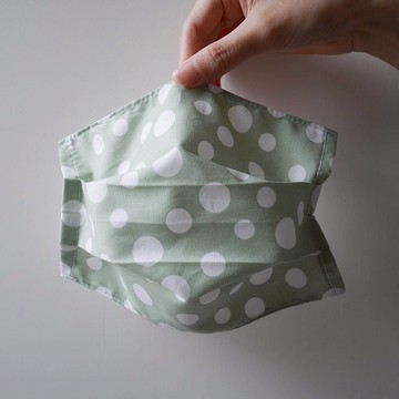 夏日薄棉口罩套- 淺綠不規則圓點