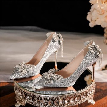 銀色水晶高跟鞋女細跟2024年新款新娘婚鞋秀禾婚紗兩穿法式單鞋子
