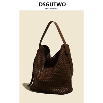 DSGUTWO 2024新款高級感大容量水桶包女編織包小眾單肩包通勤女包