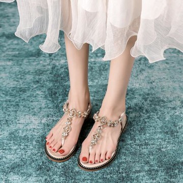 2023夏季新款平底圓頭夾趾水鉆波西米亞羅馬風格百搭配裙子女涼鞋