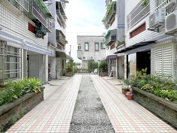 宜蘭中華國中旁一樓華廈(有車位喲	｜宜蘭縣宜蘭市黎明三路
