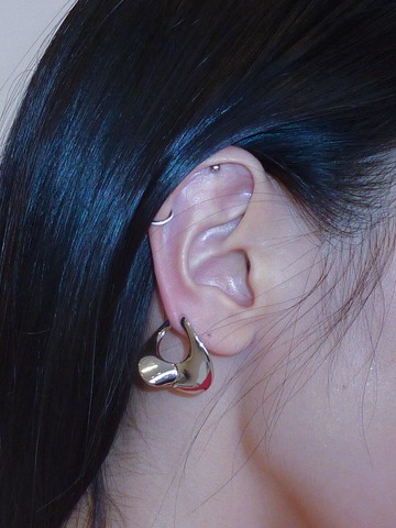 HEART CLIP EARRINGS