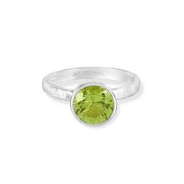 8mm Peridot Hammered Twinkle Ring