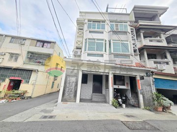 橋頭甲圍/近高雄大學.家樂福/全屋翻新邊間美透天｜高雄市橋頭區甲昌路隆昌巷