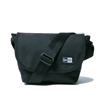 【NEW ERA】郵差包 日版SHOULDER BAG MINI NE 黑 男女款 -NE12728236