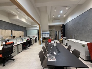 鳳山五甲核心商圈燙金雙店面｜高雄市鳳山區五甲一路