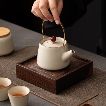 新款米黃汝窯提梁壺中式復古陶瓷茶壺養生壺水壺煮茶單壺功夫茶壺