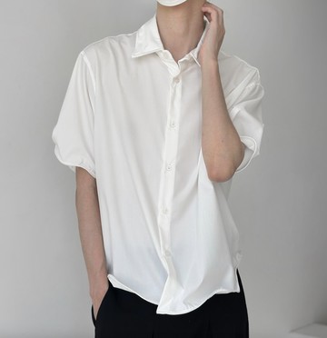 極簡隨意 鬆弛感短袖襯衫