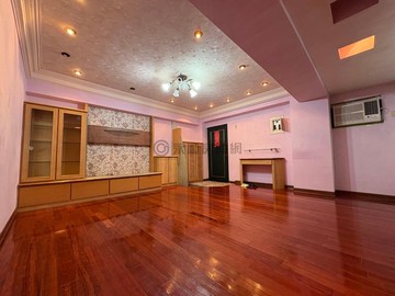 明星學區【風雲人物】景觀大３房+雙平車 公園在樓下｜高雄市三民區黃興路