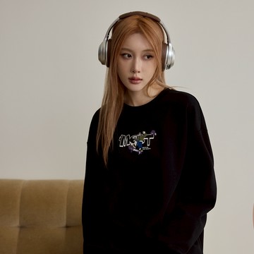 LAKING-街頭滑板少年大學T