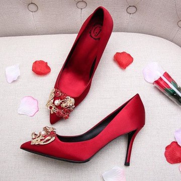 婚鞋女2025新款紅色結婚高跟鞋女細跟中式秀禾鞋龍鳳扣好美新娘鞋