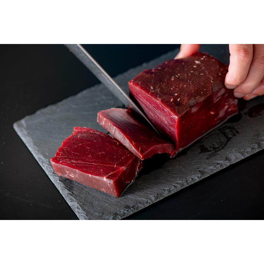 鯨刺身 クジラ肉 鯨肉「極旨熟成くじら肉1kg」人気NO１商品　赤身　刺身　高たんぱく　低脂質　お歳暮　ギフト　タレ付き　くじら　鯨　クジラ　くじら肉