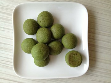 Tuxedo Cat Handmade　塔西躲貓貓 - 抹茶雪球