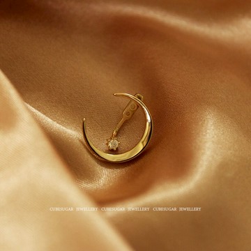 上耳敲好看 通體925純銀月亮鋯石耳釘簡約個性氣質高級感網紅耳環1入