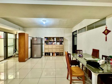 信義區公車總站臨公園低總價孝親一樓。胖先生｜台北市信義區吳興街