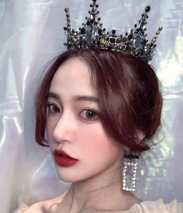 網紅同款發飾暗妝容風浮夸皇冠黑色寶石拍照王冠一顆希仔頭飾1入