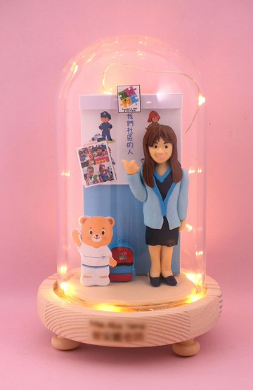 榮休記念小禮品,可客製名字.提供相片客製人物造型(老師造型)