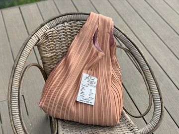 Wyllabrand 卡布奇諾褶皺包