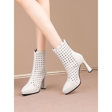 2023年新款夏季高幫洞洞鞋女英倫風時尚短筒鏤空馬丁靴高跟涼靴子