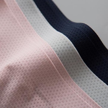 4條200斤可穿大碼冰絲內褲女無痕透氣孔女士中腰一片式三角褲