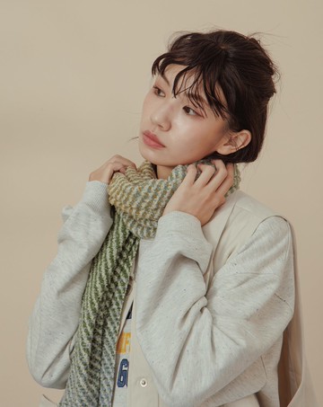 漸層斜紋柔軟流蘇圍巾(兩色)