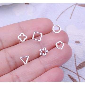 紅帽嚴選💖鏤空幾何耳針X1對💖耳環耳釘耳飾 養耳棒養耳洞防過敏耳釘 三角型愛心五角星幸運草梅花蝴蝶結圓型長方型，鏤空耳針