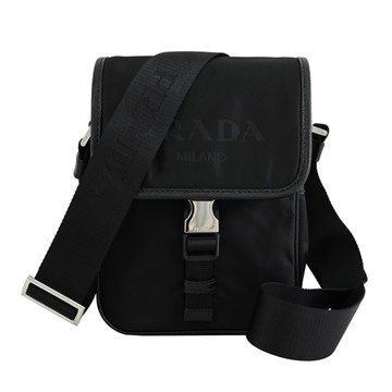 PRADA 2VD028 簡約LOGO尼龍翻蓋中性斜背小包.黑