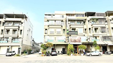 新楠家樂福近高科大５房透天金店面｜高雄市楠梓區楠梓路