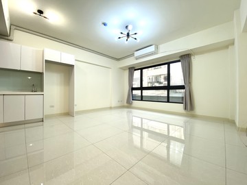 大降價誠售｜輕屋齡鳳頂商圈交通方便面寬雙車墅｜高雄市鳳山區高鳳一路