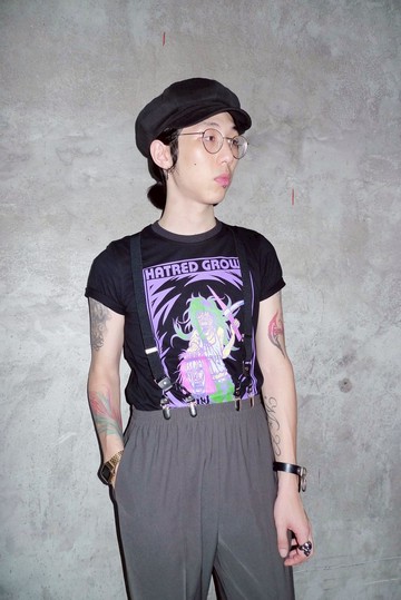 HATRED GROWS FROM LOVE TEE 由愛生恨殭屍鐮刀頭顱 T恤 (黑)