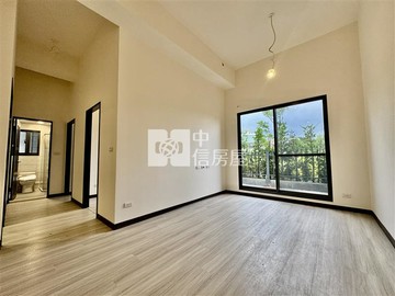 忠貞益展有福~稀有一樓庭院2房車｜桃園市中壢區龍門街